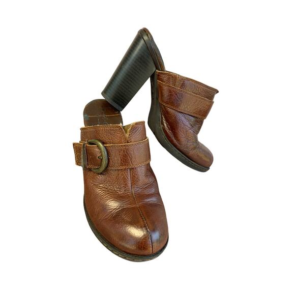 Born b.o.c. Mules Comfort Clog Brown Leather Brass Buckle Size 7 38 4" Heel - Picture 1 of 7